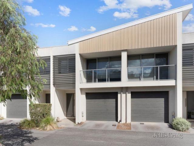 Townhouse for rent in Camerons Creek, Victoria