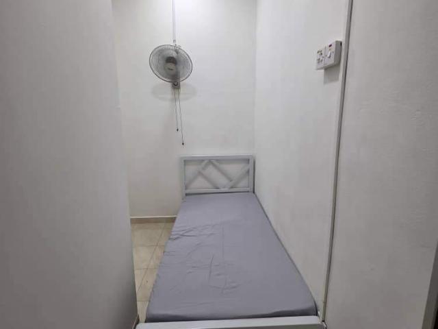 Room for rent in PJU 6, Petaling Jaya