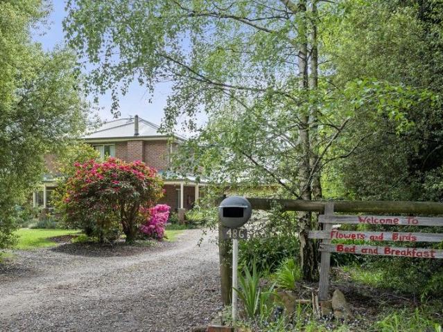 House for sale in Kinglake Central, Victoria