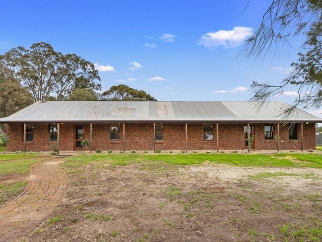House for sale in Horseshoe Creek, South Australia