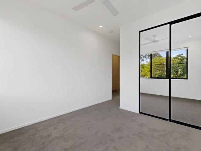 Townhouse for rent in Toombul, Queensland