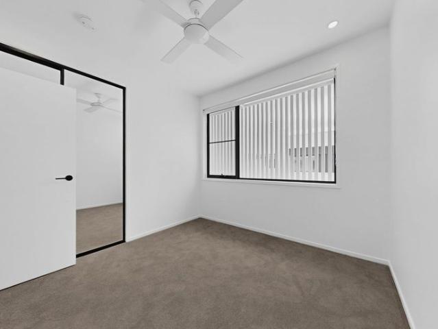 Townhouse for rent in Toombul, Queensland