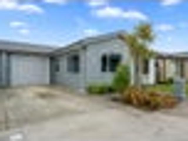 Townhouse for sale in Days Bay, Wellington