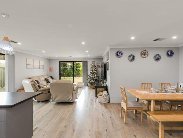 House for rent in Leda, Western Australia