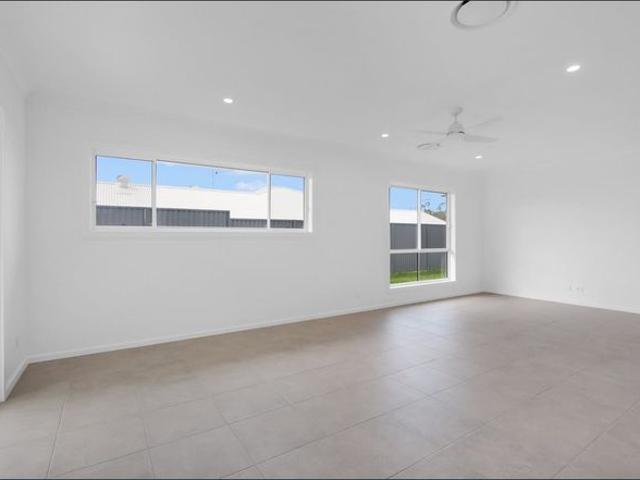 House for rent in Thrumster, New South Wales