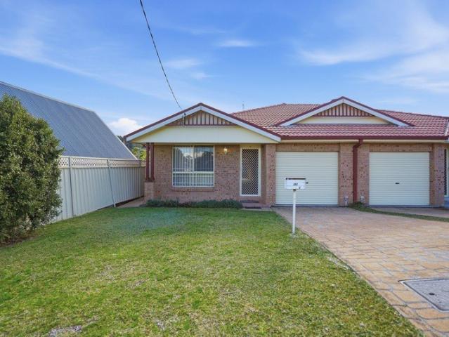 Villa for sale in Ambergate, New South Wales