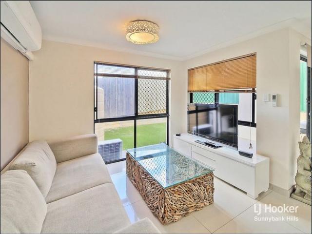 Townhouse for rent in Toombul, Queensland