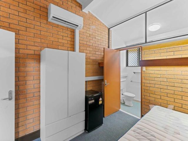 Granny Flat for rent in Ambergate, New South Wales