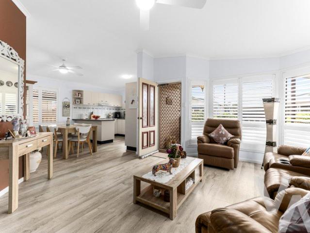 Villa for sale in Ambergate, New South Wales