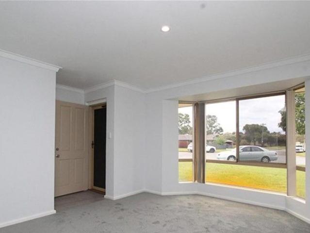 House for rent in Kardinya, Western Australia