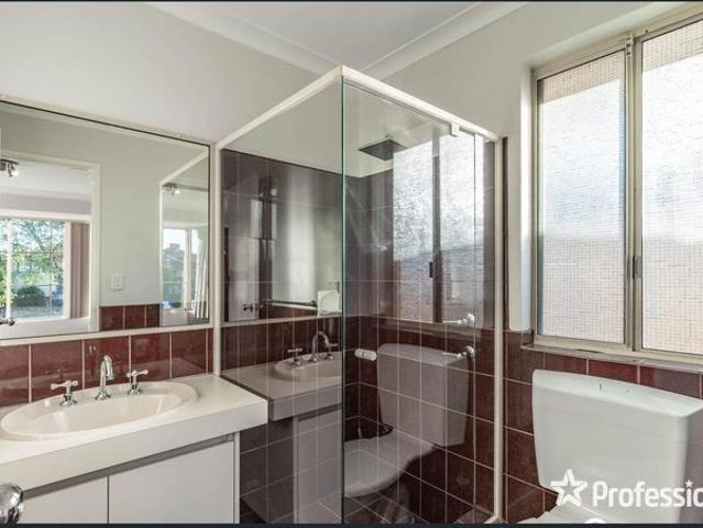 House for rent in Seville Grove, Western Australia