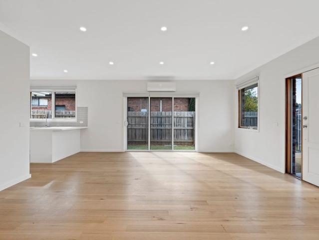 Townhouse for rent in Camerons Creek, Victoria