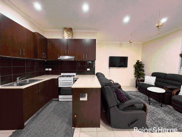House for rent in Roxburgh Park, Melbourne
