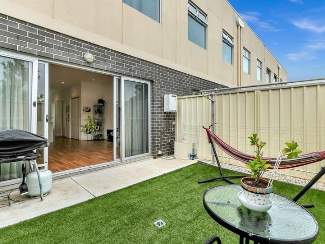 Townhouse for sale in Horseshoe Creek, South Australia