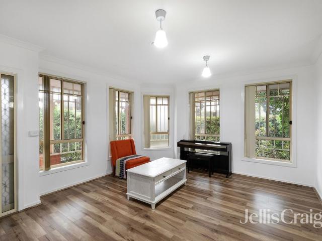 Townhouse for rent in Heidelberg Heights, Melbourne