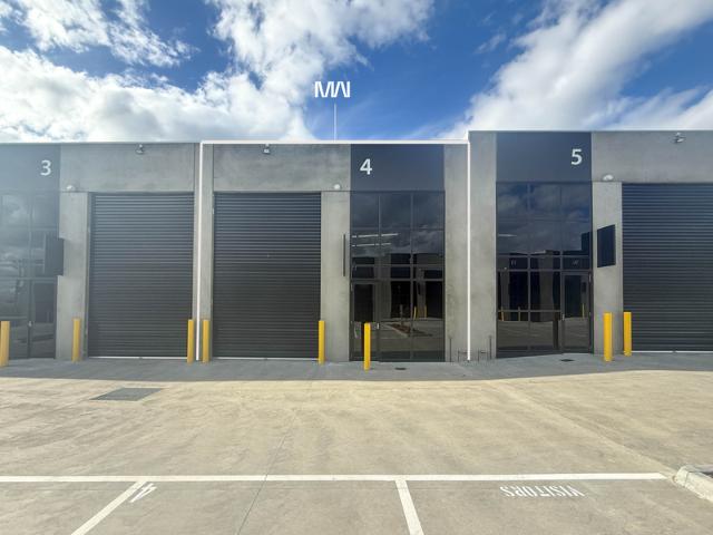 Warehouse for sale in Delacombe, Ballarat