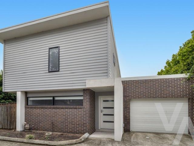 Townhouse for rent in Newcastle, Newcastle-Maitland