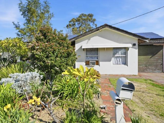 House for sale in Camillo, Western Australia