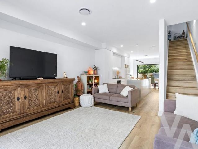 Townhouse for rent in Newcastle, Newcastle-Maitland