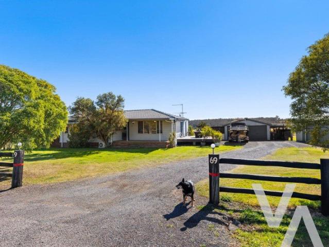 Cottage for sale in Glendon, New South Wales