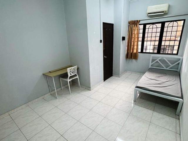Room for rent in Country Heights Damansara, Kuala Lumpur