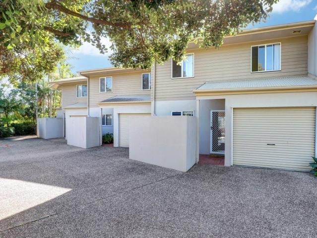Townhouse for sale in Kings Creek, Queensland