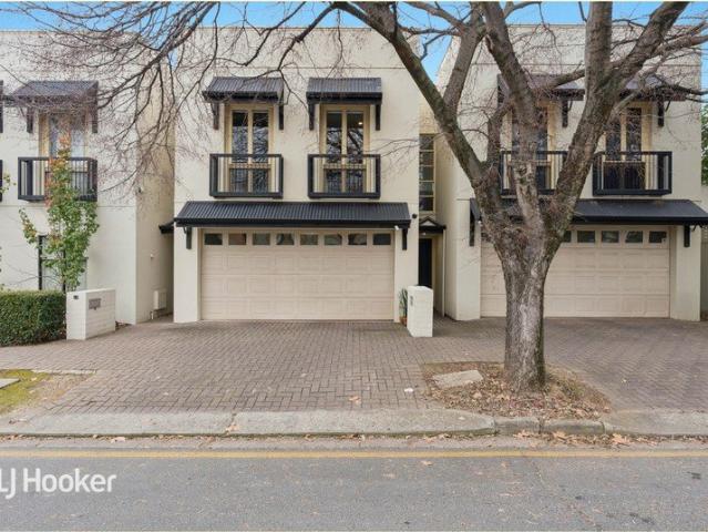 Townhouse for sale in Horseshoe Creek, South Australia