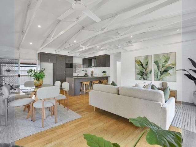 Duplex for sale in Whitfield, Cairns