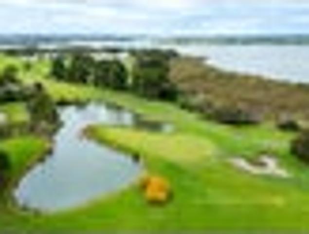 Land for sale in Awhitu