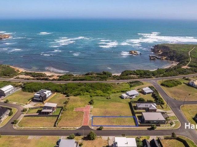Land for sale in Peterborough, Victoria