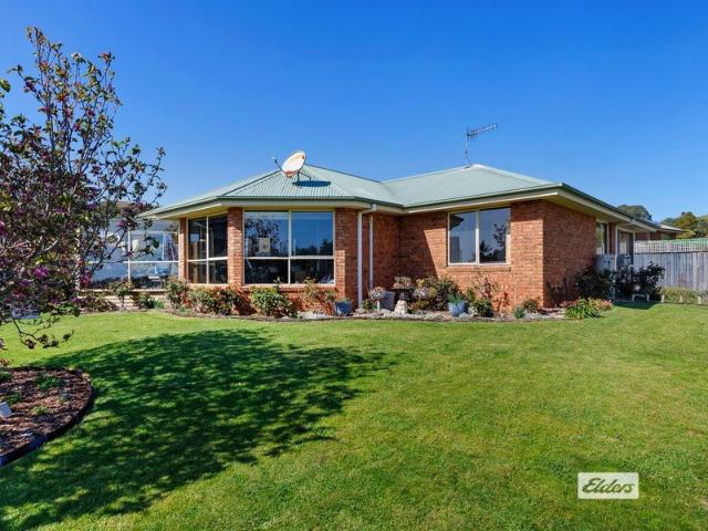 House for sale in Sulphur Creek, Tasmania