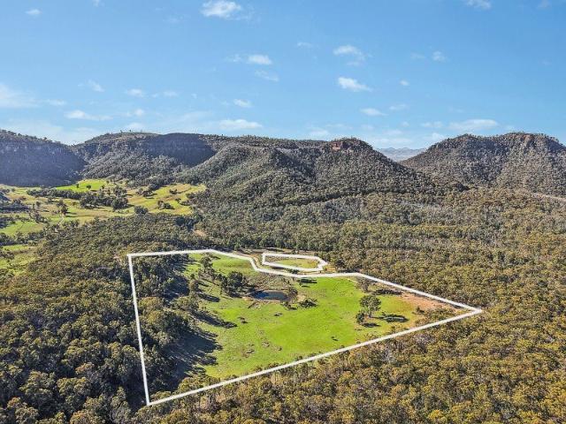 Cottage for sale in Running Stream, Lithgow City Council