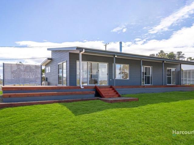 House for sale in Primrose Sands, Tasmania