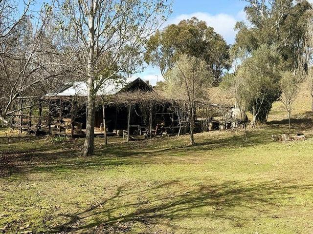 Cottage for sale in Fullerton, New South Wales