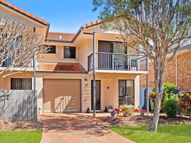 Townhouse for sale in Toombul, Queensland