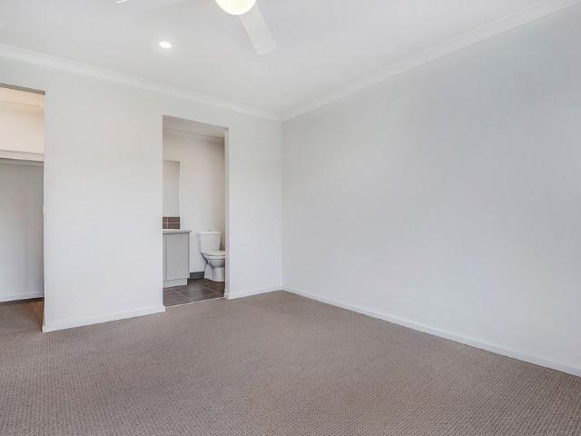 Townhouse for rent in Camerons Creek, Victoria