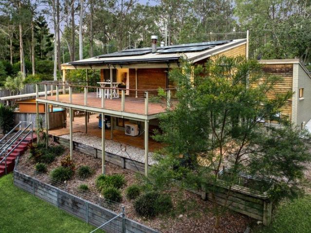 Cottage for sale in Toombul, Queensland