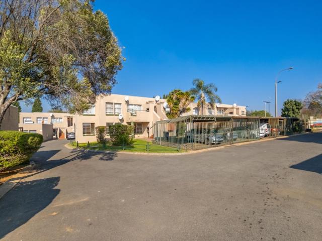 Apartment for rent in Witpoortjie, Roodepoort