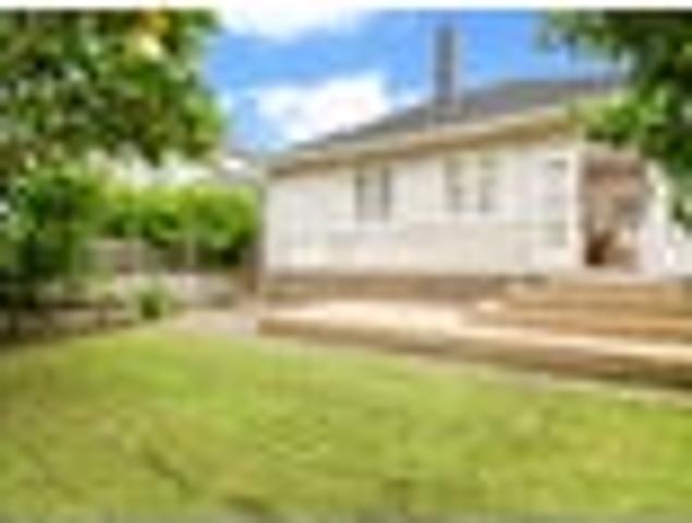 House for sale in One Tree Hill, Oroua County