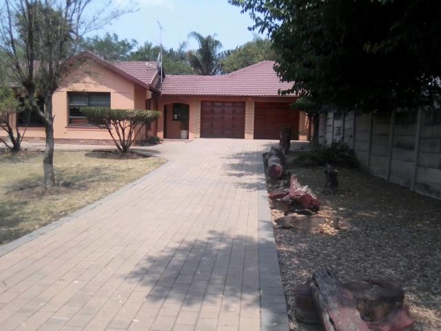 House for rent in Bloubosrand, Randburg