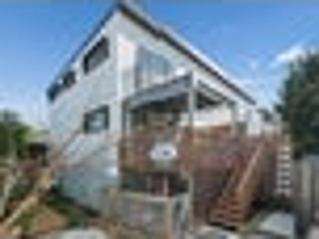 Apartment for sale in Papakura