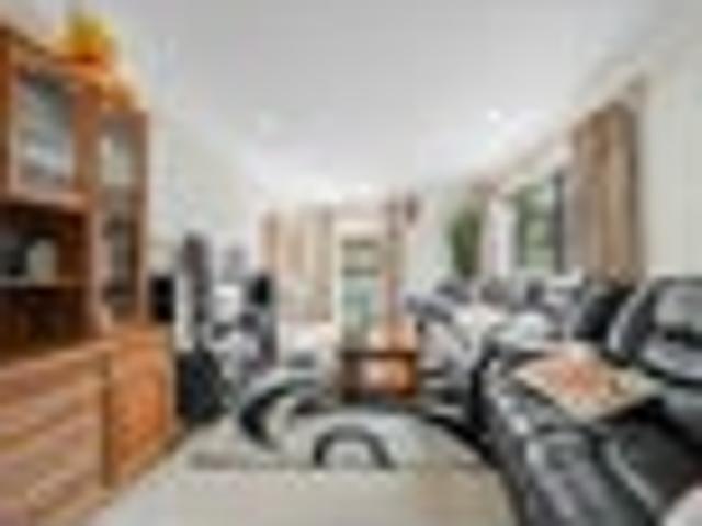 Townhouse for sale in Balmoral