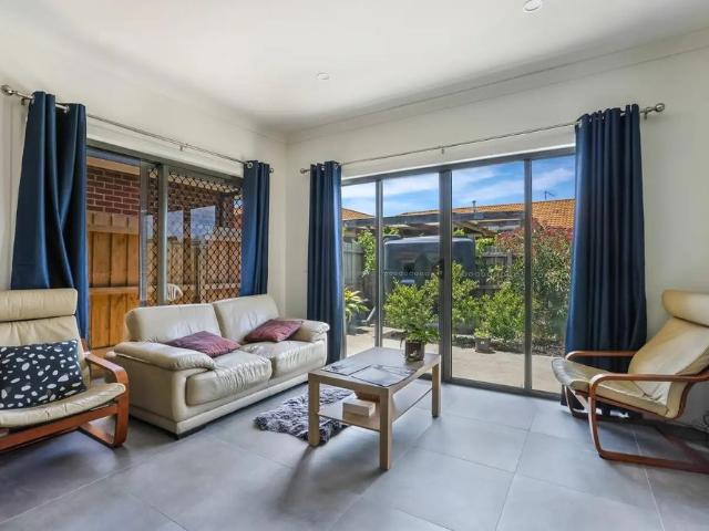 Townhouse for rent in Camerons Creek, Victoria