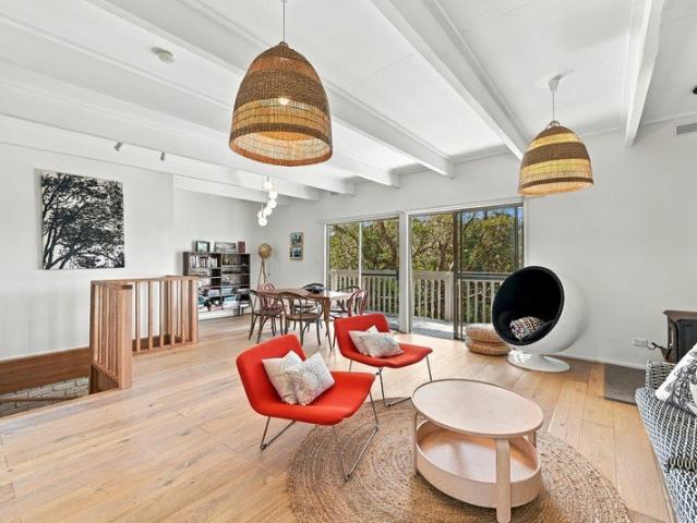 House for sale in Victoria