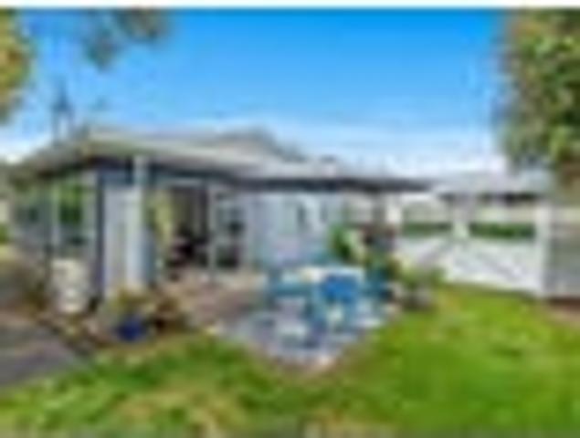 House for sale in Arataki, Bayfair