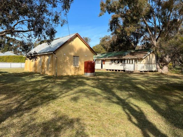 Cottage for sale in Bears Lagoon, Victoria