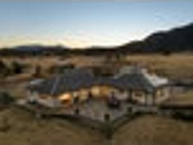 House for sale in Otakou