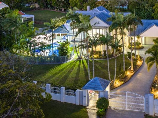 House for sale in Hope Island, Gold Coast City