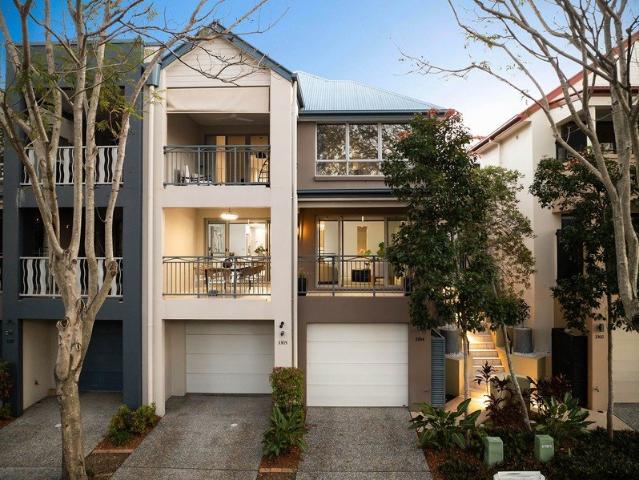 Townhouse for sale in Fernbrook, Queensland