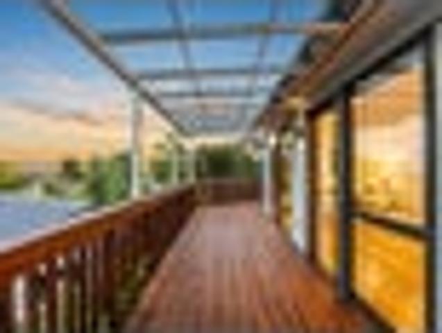 House for sale in Tōtara Vale, Kaipātiki